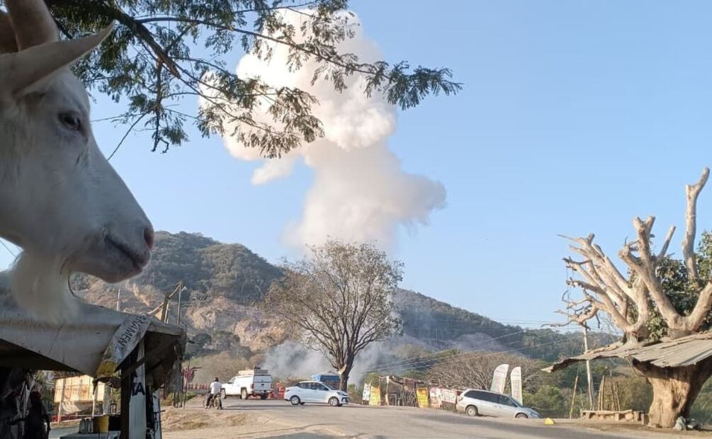 Puente dinamitado en Jalisco por el CJNG. Foto: Especial
