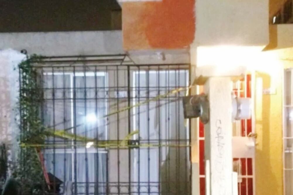 En el interior del inmueble de la colonia Real del Valle se econtraron varios casquillos percutidos de armas .9 y .223 milímetros. (ESPECIAL)