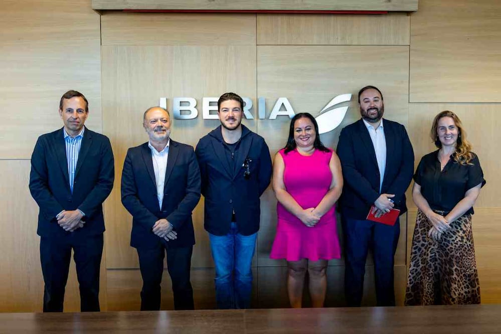 El gobernador de Nuevo León, Samuel García Sepúlveda anunció el inicio de un nuevo vuelo Madrid-Monterrey. Foto: Especial