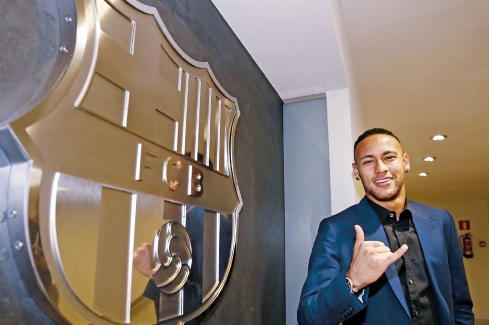 El extremo azulgrana se convirtió en el jugador mejor pagado del mundo. (FOTO: EFE)