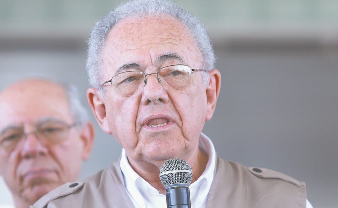 A esperar.Javier Jiménez Espriú, titular de la SCT, confía en quea fin de mes se otorgue la manifestación de impacto ambiental. Foto:  Archivo El Universal