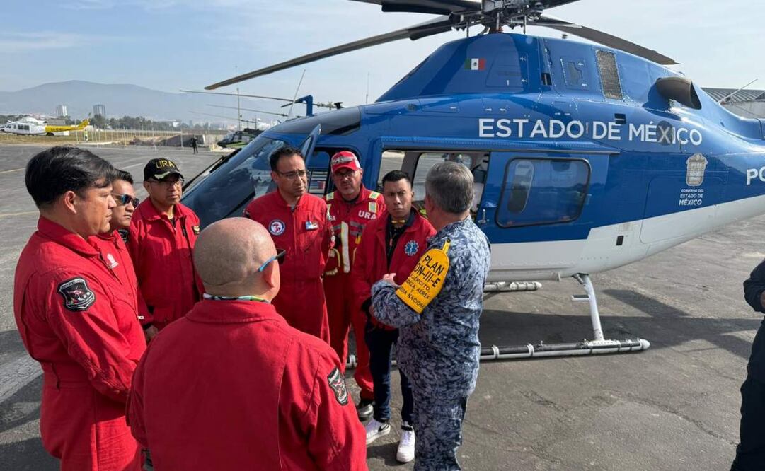 El Gobierno del Estado de México reforzó las labores de rescate en Hidalgo con apoyo aéreo, maquinaria pesada y más de 216 toneladas de ayuda humanitaria para las familias afectadas por las inundaciones. (20/10/25) Foto: Especial