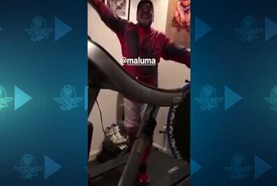 Maradona baila ritmo de Maluma y JBalvin