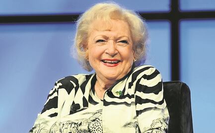 Famosos rinden tributo y agradecen a Betty White