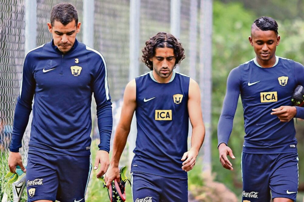 El central (izq.) realizó pruebas físicas que fueron satisfactorias (ETZEL ESPINOSA. IMAGO7)