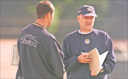 Jesús Bracamontes, el primer interino en un Clásico Nacional