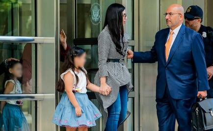 En audiencia, "El Chapo" sólo tenía ojos para Emma Coronel