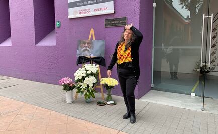 Recuerdan a Toledo a las afueras del Museo Nacional de Culturas Populares