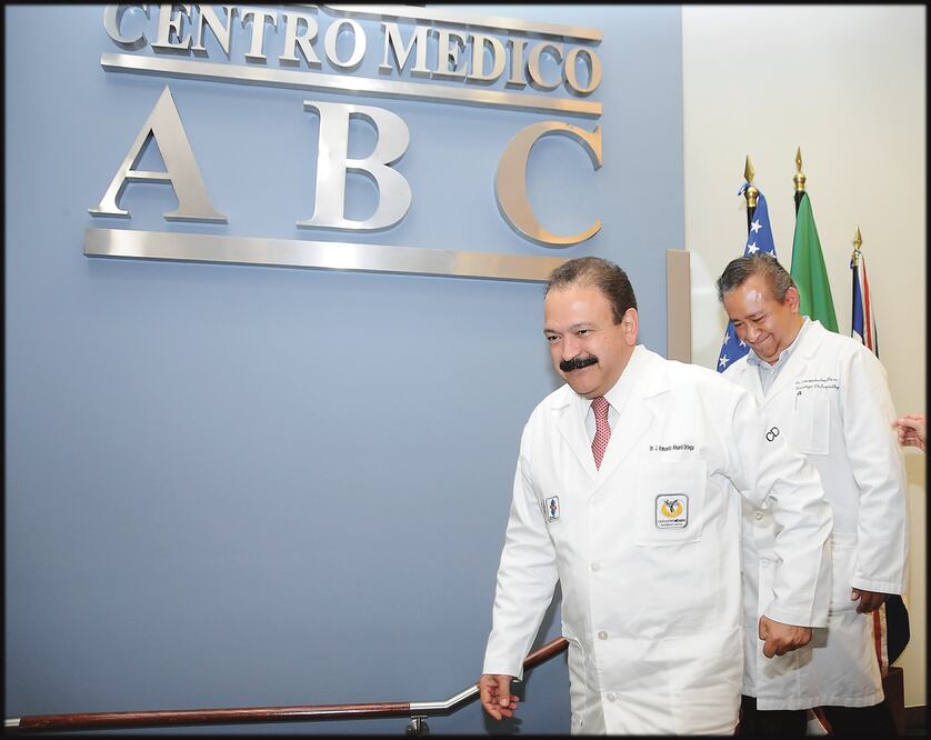 El titular de la Sedesa, Armando Ahued, resaltó que durante este programa se ha brindado atención médica a 98 mil 839 personas vulnerables (ARCHIVO EL UNIVERSAL)