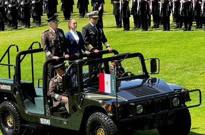 EN VIVO Salutación de las Fuerzas Armadas y Guardia Nacional a la Presidenta Sheinbaum