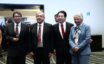 Propone AMLO encuesta para elegir dirigentes de Morena; el partido dice sí