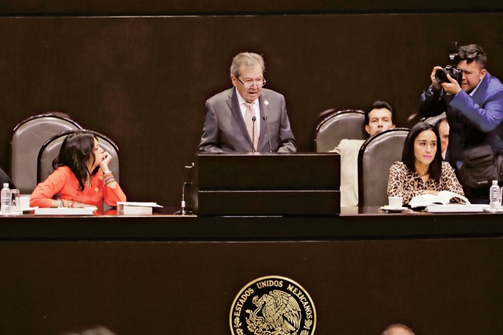 Porfirio Muñoz Ledo, presidente de la Mesa Directiva de la Cámara de Diputado s, presentó una iniciativa para que el Congreso tenga un nuevo marco normativo (IVÁN STEPHENS. EL UNIVERSAL)
