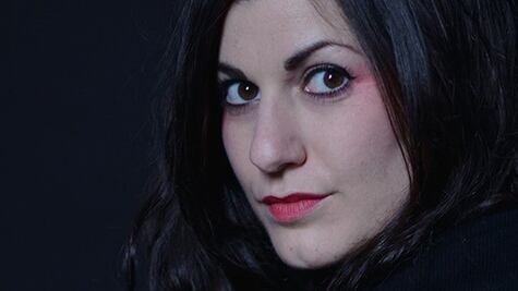 "La yakuza se convirtió en mi familia": la artista que vivió entre la mafia japonesa para retratar a sus mujeres