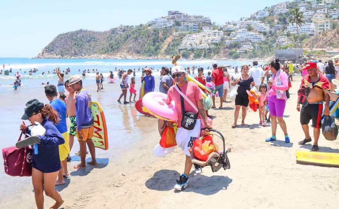 Vacacionistas en Guerrero / Foto: Especial