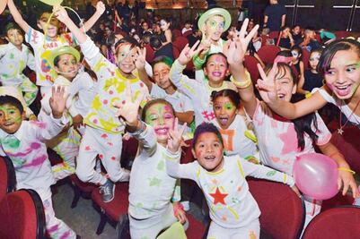 Concluye clases la quinta generación de SaludArte