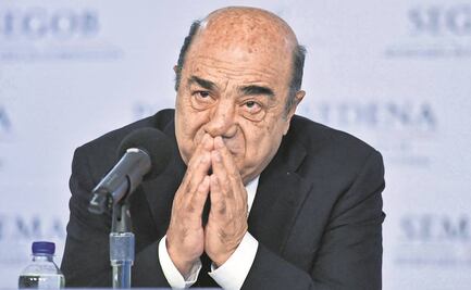 Reportan mal de salud a Murillo Karam; piden trasladarlo al hospital 