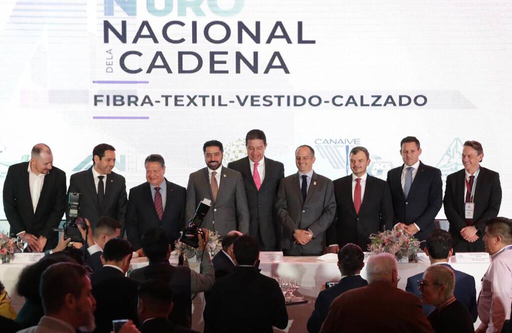 VII Encuentro Nacional de la Industria Textil y del Calzado en Hidalgo. Foto: Especial