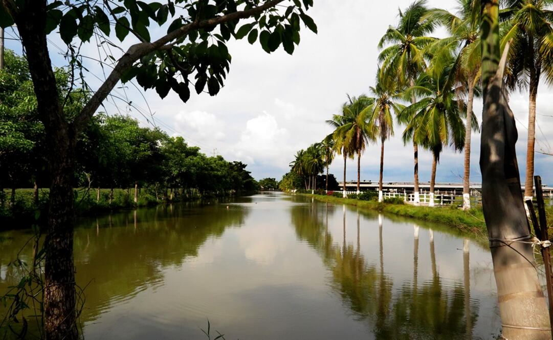 Autoridades clausuran el Rancho El Ensueño, ubicado en el ejido de Aután, en el municipio de San Blas, que forma parte de los decomisos realizados por la Fiscalía de Nayarit al ex gobernador Roberto Sandoval (ESPECIAL)