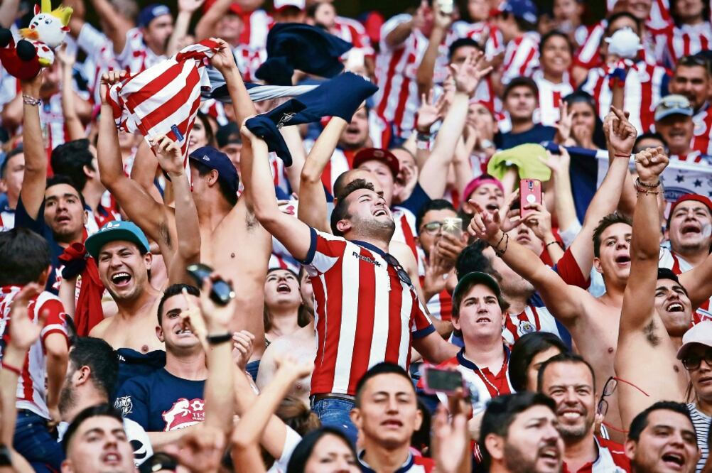 Éxtasis viven seguidores del Rebaño tras amarrar el pase a la final (JUAN MEJÍA. JAM MEDIA)