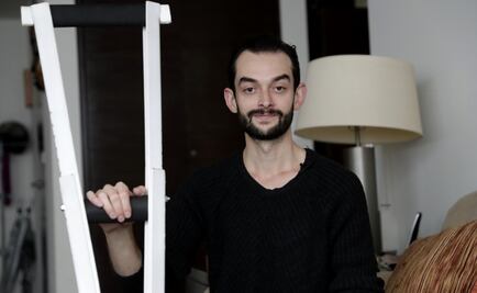 Mexican creates eco-friendly cardboard crutches