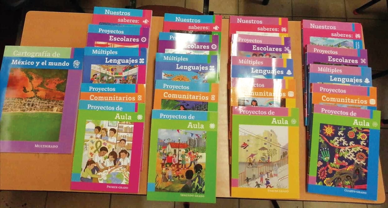 Paquete de libros de texto gratuitos de la SEP. Foto: Archivo/EL UNIVERSAL