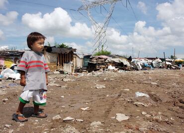 En condiciones de carencia 45.8% de la población infantil y adolescente; 4 de cada 10 viven en pobreza moderada: Coneval y UNICEF