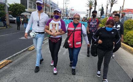 Familiares y colectivos marchan en Neza por feminicidios en Edomex