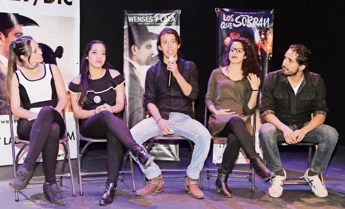 Director y actores invitan a asistir al teatro en esta temporada (CARLOS MEJÍA. EL UNIVERSAL)