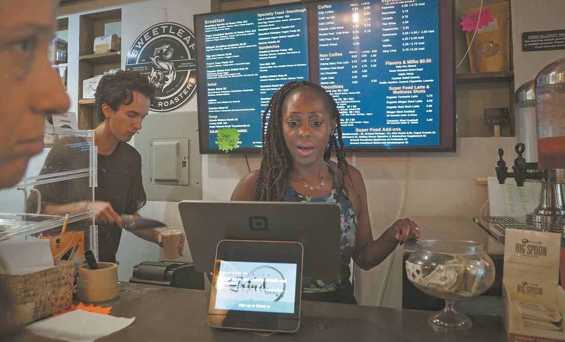 El Departamento de Trabajo de EU reportó que la inflación llegó a 8.3% en agosto desde 8.5% en julio. Foto: Bebeto Matthews/ AP