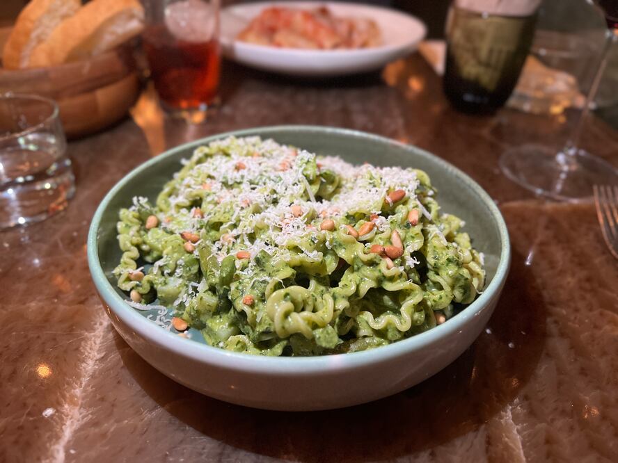 Mafaldine con pesto de Alimentari Pasticcio. Foto: Diana Féito/EL UNIVERSAL