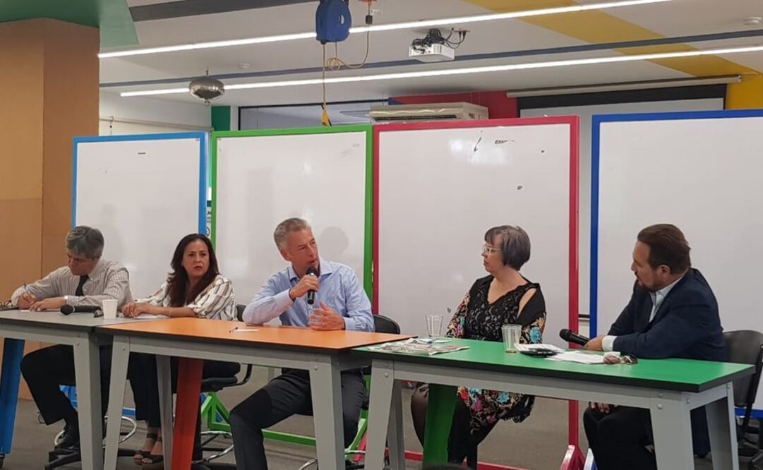 Participación del comisionado Joel Salas del Inai en el diálogo "Nuevos retos de la transparencia en el combate a la corrupción”, en Monterrey, Nuevo León / Tomada de Twitter @joelsas