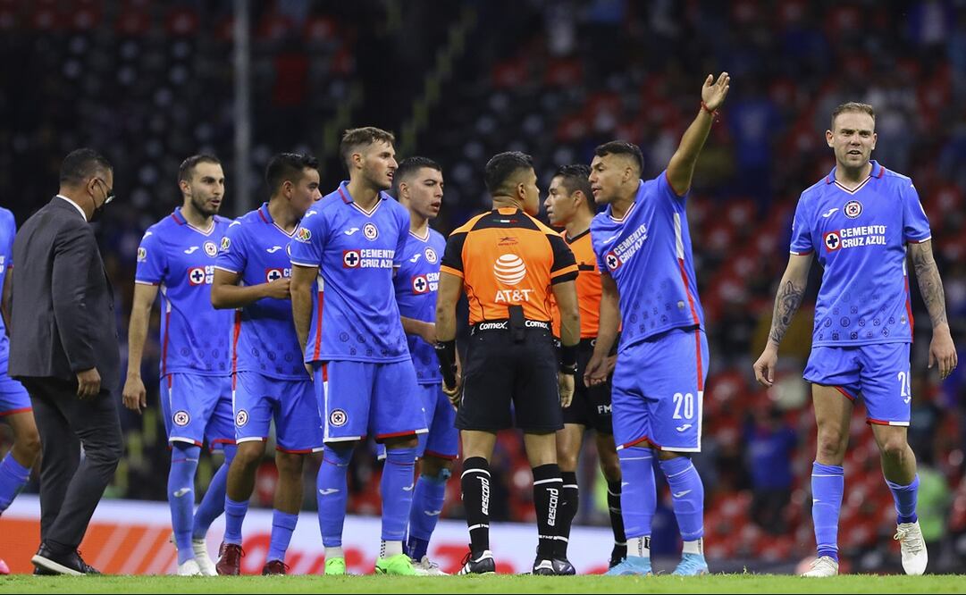 Cruz Azul tras la derrota en casa contra el Pachuca - FOTO: Imago7