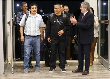 FOTOS: Regresan mexicanos secuestrados por rebeldes hutíes en el Mar Rojo