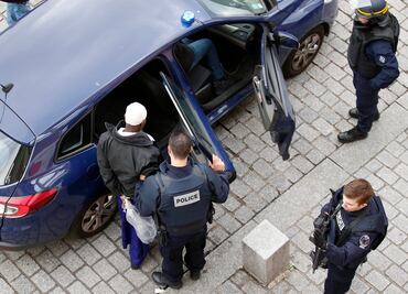 Concluye operación antiterrorista en París