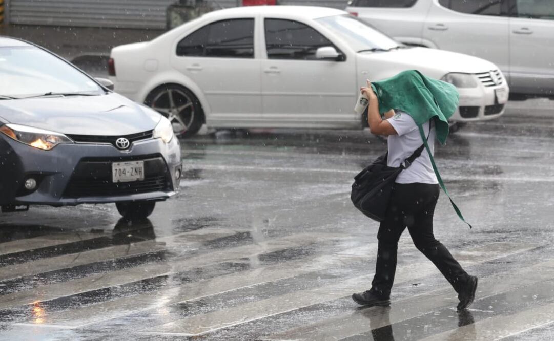 Las condiciones climáticas previstas para este sábado 1 de junio estarán marcadas por lluvias y granizadas en 23 estados, además de las altas temperaturas debido a que la tercera ola de calor continuará en México. Foto: Carlos Mejía/ EL UNIVERSAL