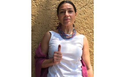 En redes sociales, famosos invitan a votar