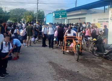 A dos semanas del regreso a clases, padres de familia impiden acceso a escuela en Mérida, Yucatán