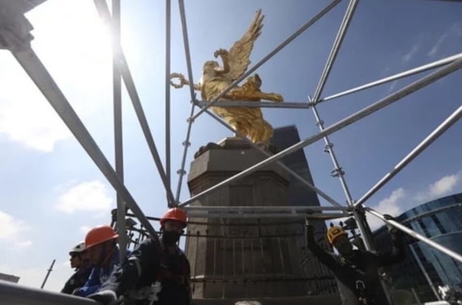 "A marchas forzadas" rehabilitación arquitectónica del Ángel de la Independencia