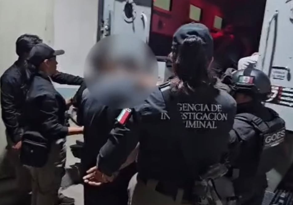 Trasladan a 10 personas detenidas por extorsión al Centro Penitenciario de Nezahualcóyotl. Foto. Especial