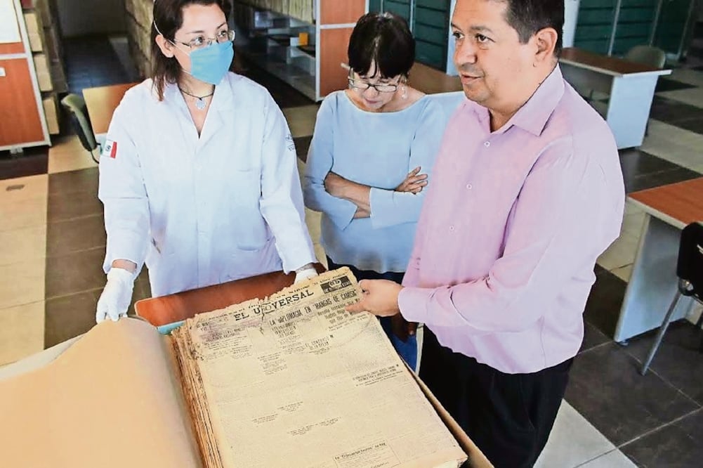 El coordinador de Bibliotecas ha buscado a la presidenta de la Comisión y Cultura, Editorial y Difusión, Iris Aguirre Borrego, para explicarle la problemática y ésta lo ha plantado en tres ocasiones (IRMA MEJÍA. EL UNIVERSAL)