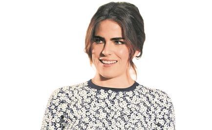 Retrato de Karla Souza en Morelos recibe a visitantes