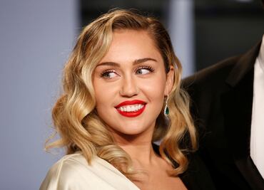 Miley Cyrus se desnuda por Pascua