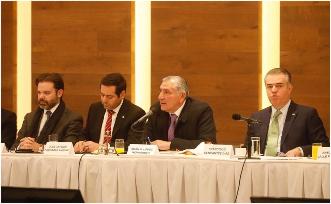 Foto: Twitter / @adan_augusto