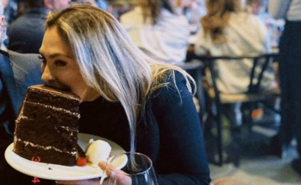 Aracely Arámbula celebró así su cumpleaños número 48