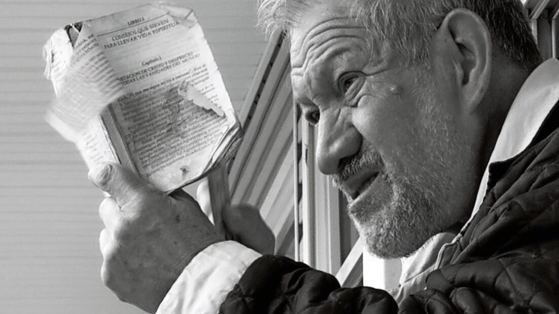 Carlos Castañeda de la Fuente fue detenido, torturado e internado como “incapaz mental”; tras 23 años, salió del manicomio y murió atropellado en 2001. Foto: Universidad Guadalajara