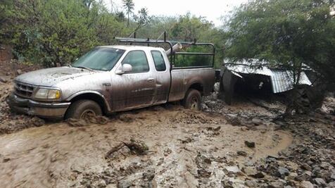 Declaran emergencia en 5 municipios de Oaxaca tras tormenta
