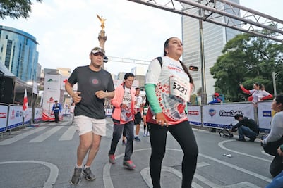 Apoyan 40 mil corredores a Cruz Roja