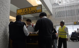 Taxis autorizados del AICM ofrecerán descuentos de hasta 18%; beneficiarán a viajeros frecuentes