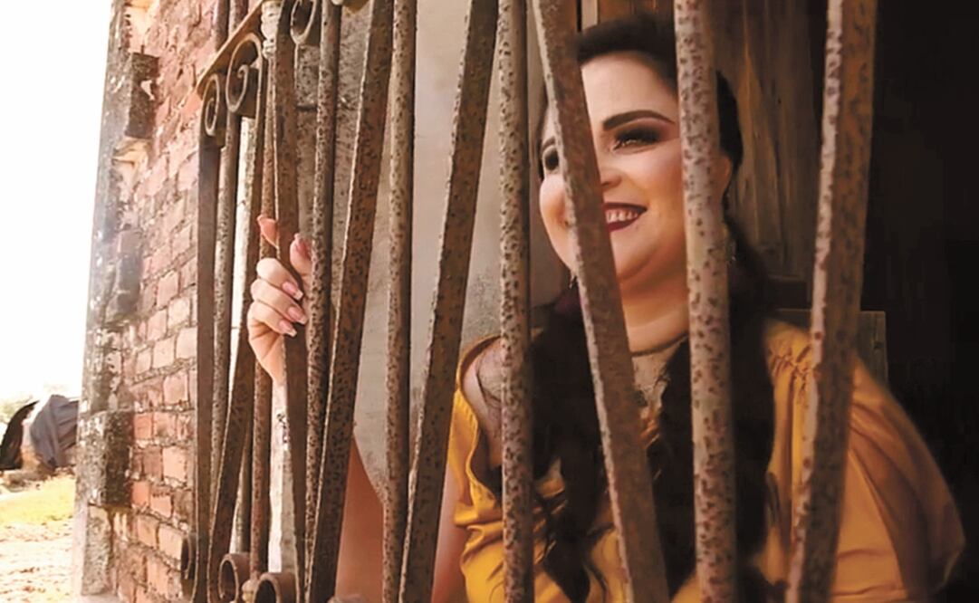 Alcaldesa se estrena como actriz en video norteño