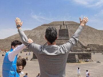 Equinoccio de Primavera 2025: Teotihuacán se viste de blanco para recibir la primavera; decenas de turistas buscan cargarse de energía